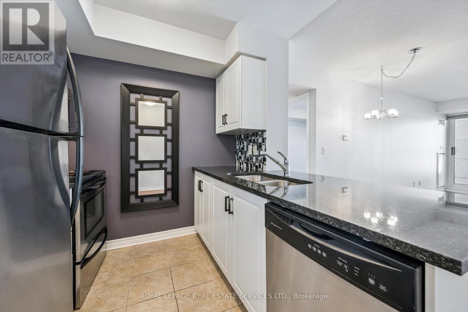 201 - 2379 Central Park Drive, Oakville, Ontario  L6H 0E3 - Photo 10 - W12767312