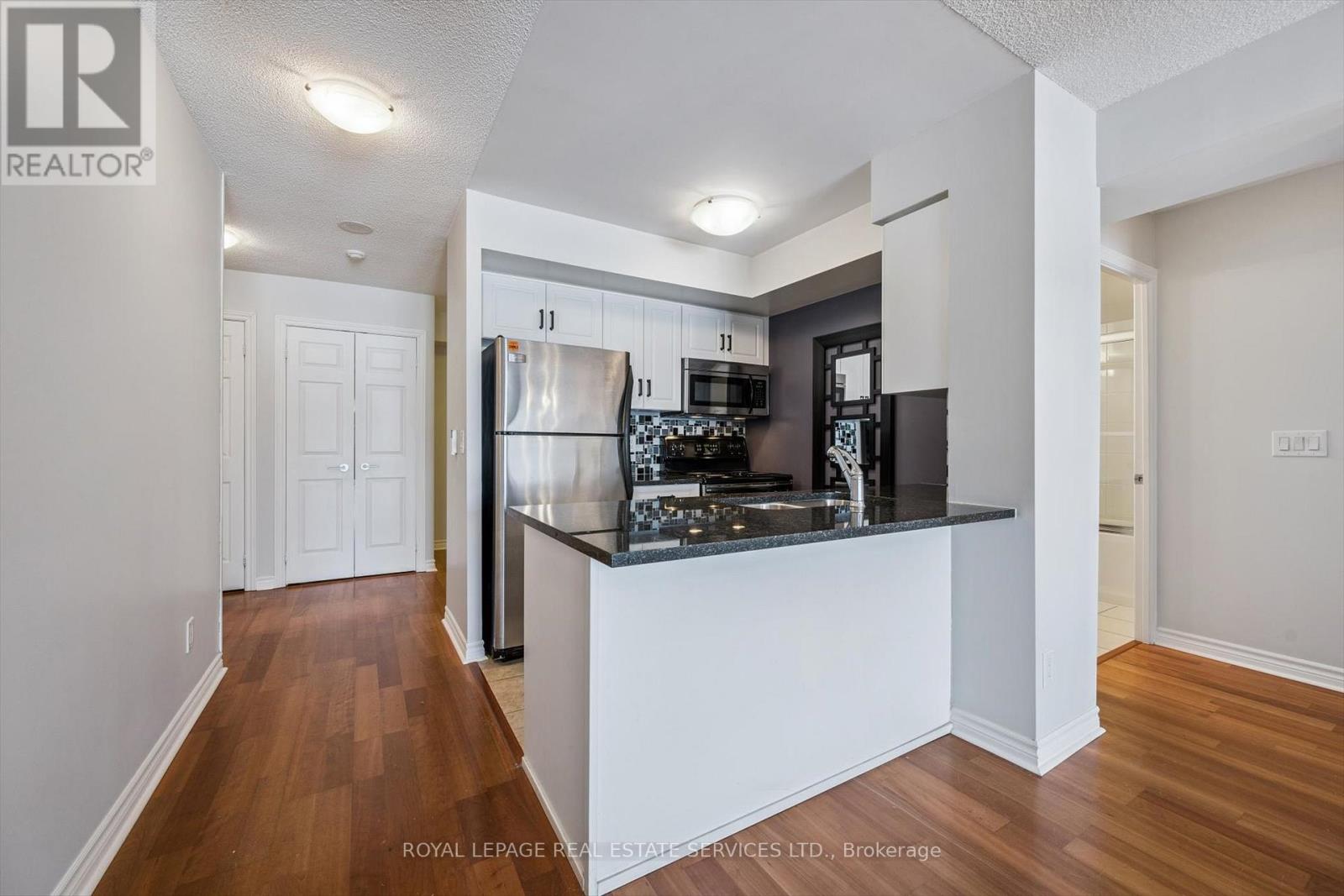 201 - 2379 Central Park Drive, Oakville, Ontario  L6H 0E3 - Photo 13 - W12767312