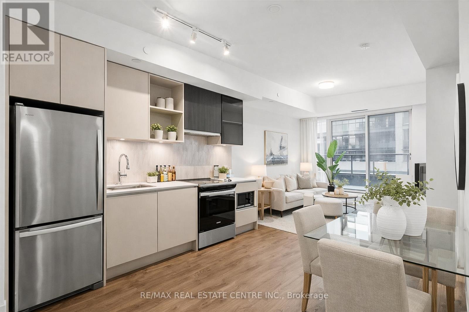 316 - 405 Dundas Street W, Oakville, Ontario  L6M 4P9 - Photo 8 - W12767350