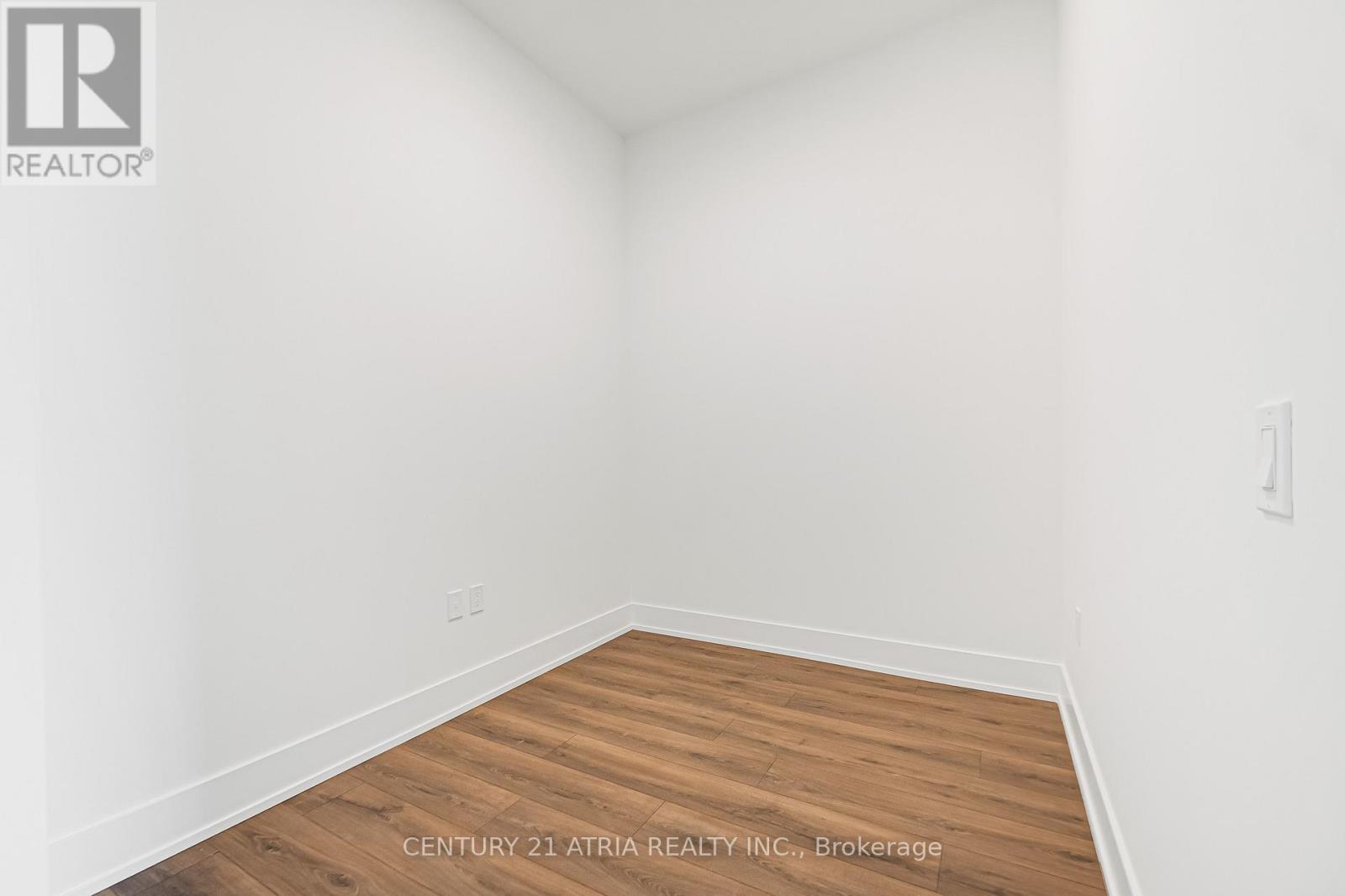 217 - 858 Dupont Street, Toronto, Ontario  M6G 0C1 - Photo 4 - W12767386