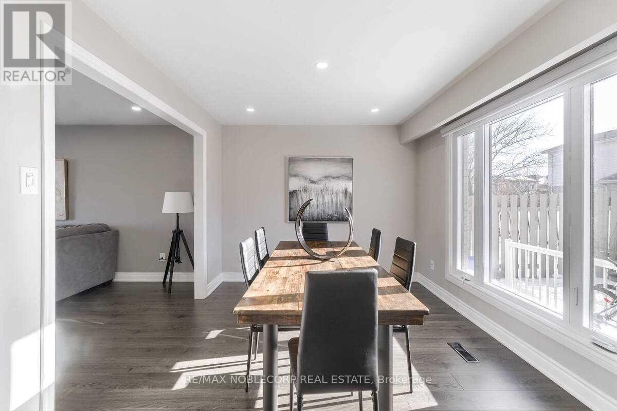 Upper Level - 17 Mikado Crescent, Brampton, Ontario  L6S 3R3 - Photo 8 - W12767390