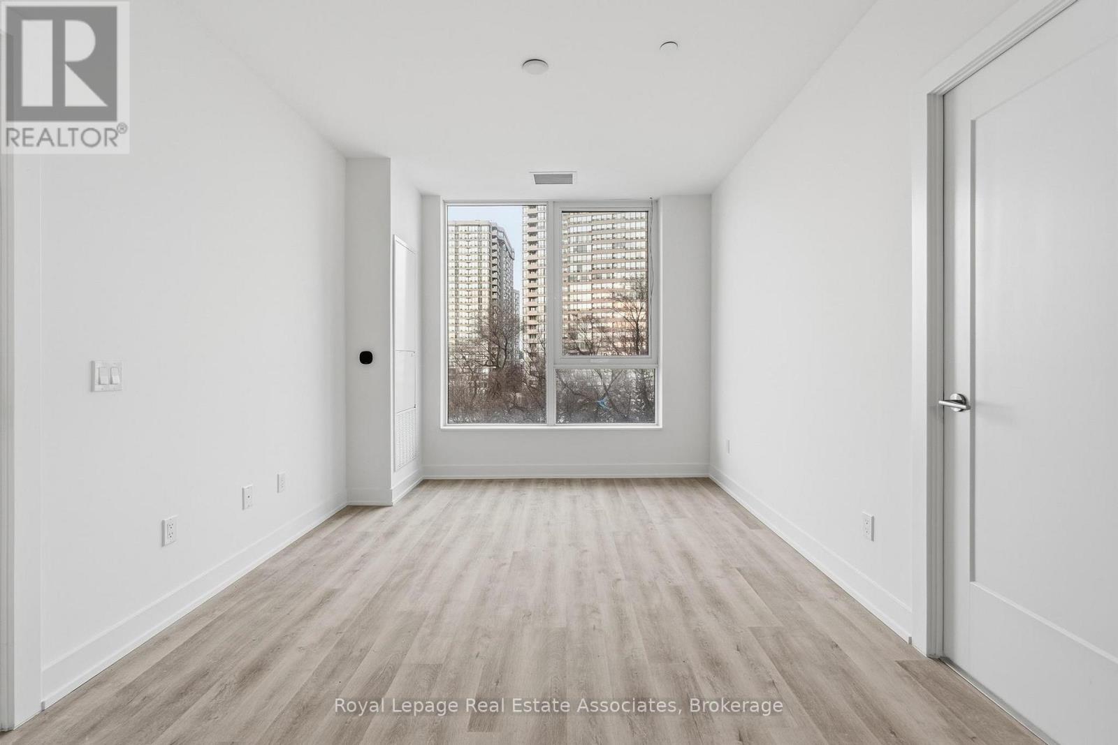 514 - 25 Cordova Avenue, Toronto, Ontario  M9A 0E5 - Photo 4 - W12767432