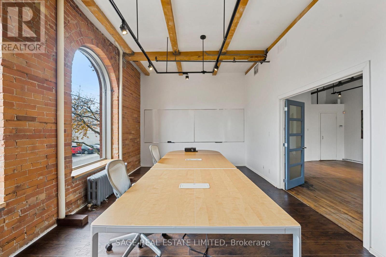 102 - 10 Morrow Avenue, Toronto, Ontario  M6R 2J1 - Photo 11 - W12767474