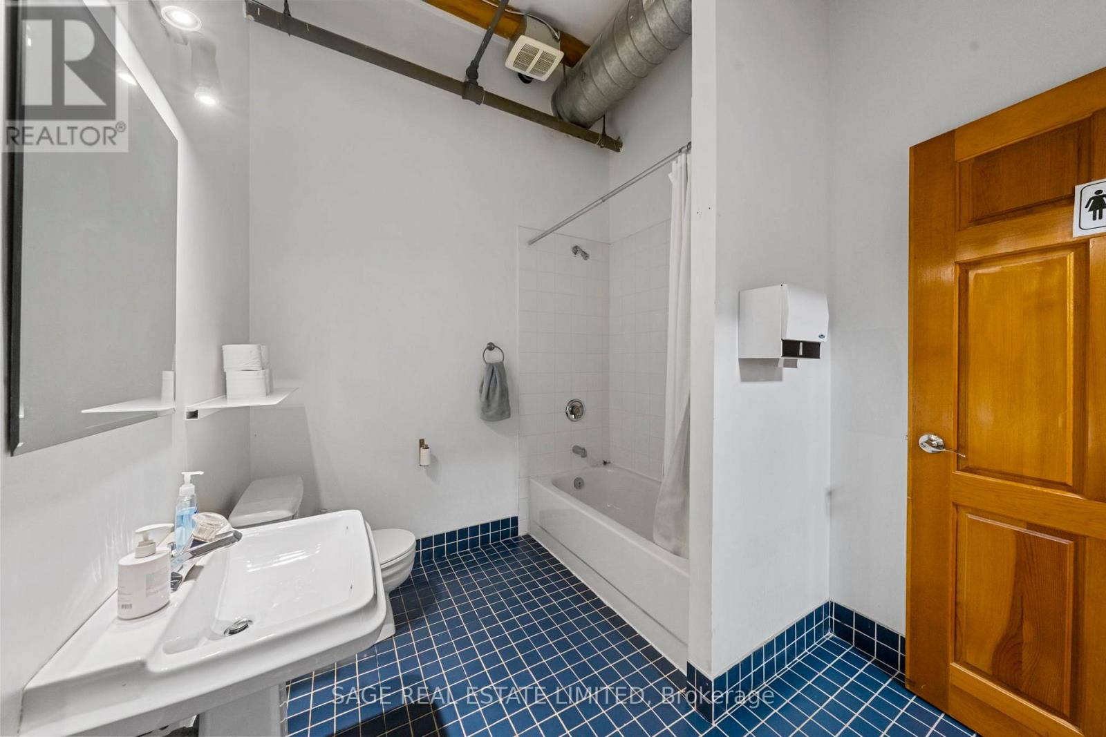 102 - 10 Morrow Avenue, Toronto, Ontario  M6R 2J1 - Photo 30 - W12767474