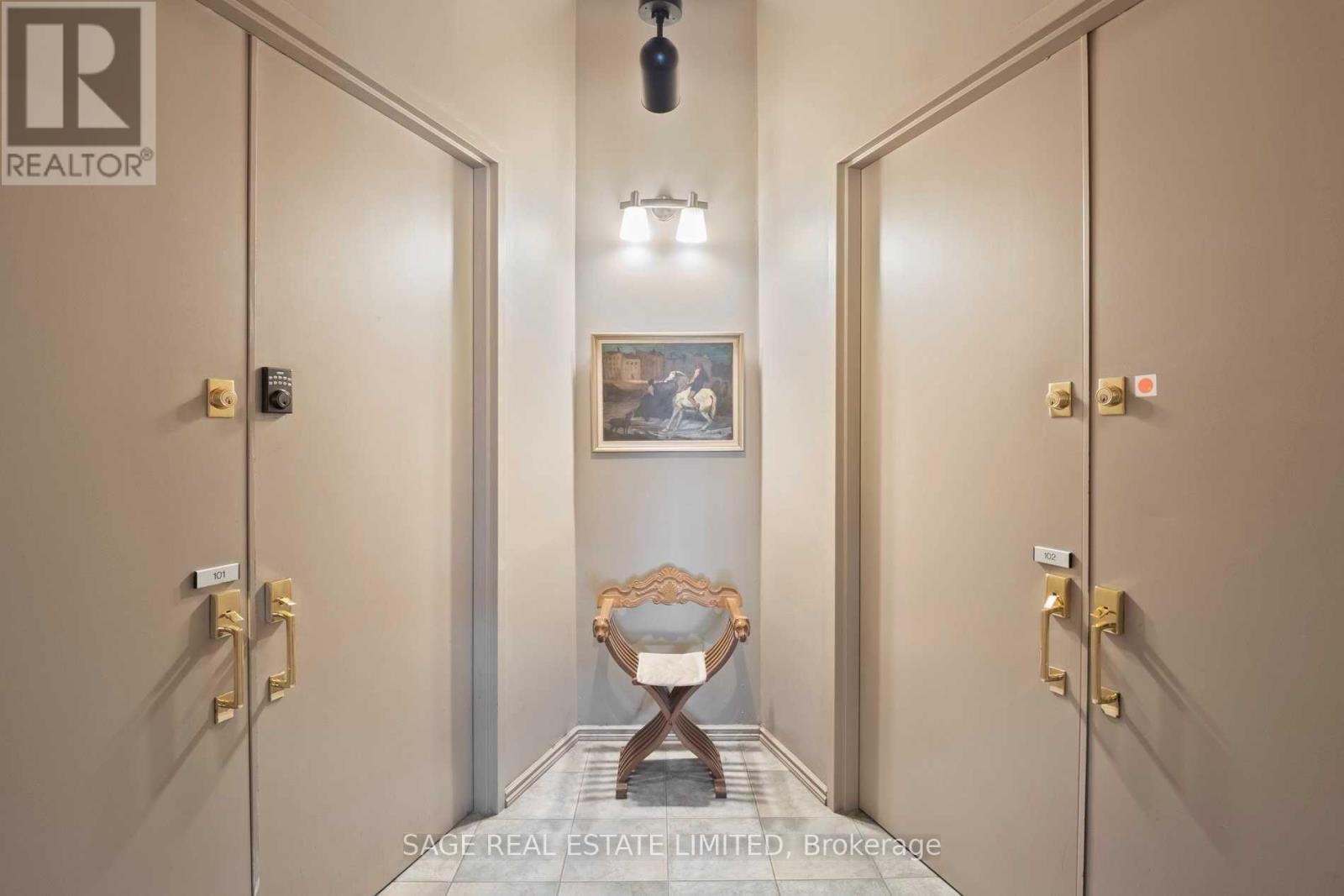 102 - 10 Morrow Avenue, Toronto, Ontario  M6R 2J1 - Photo 8 - W12767474