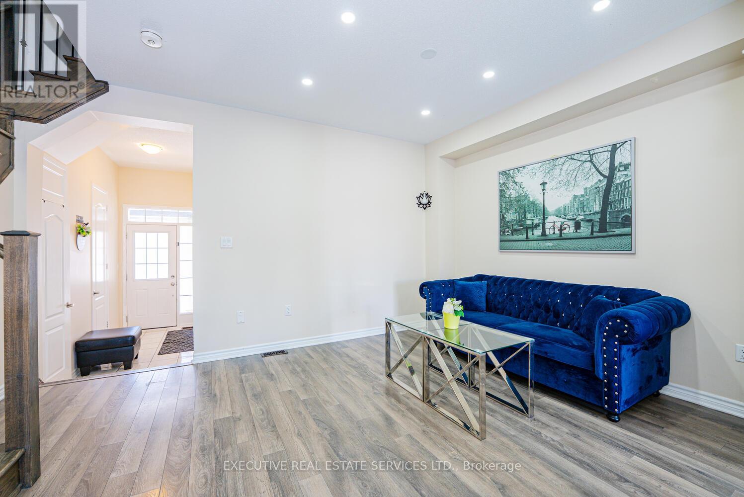 83 Maple Cider Street, Caledon, Ontario  L7C 4B8 - Photo 11 - W12767522