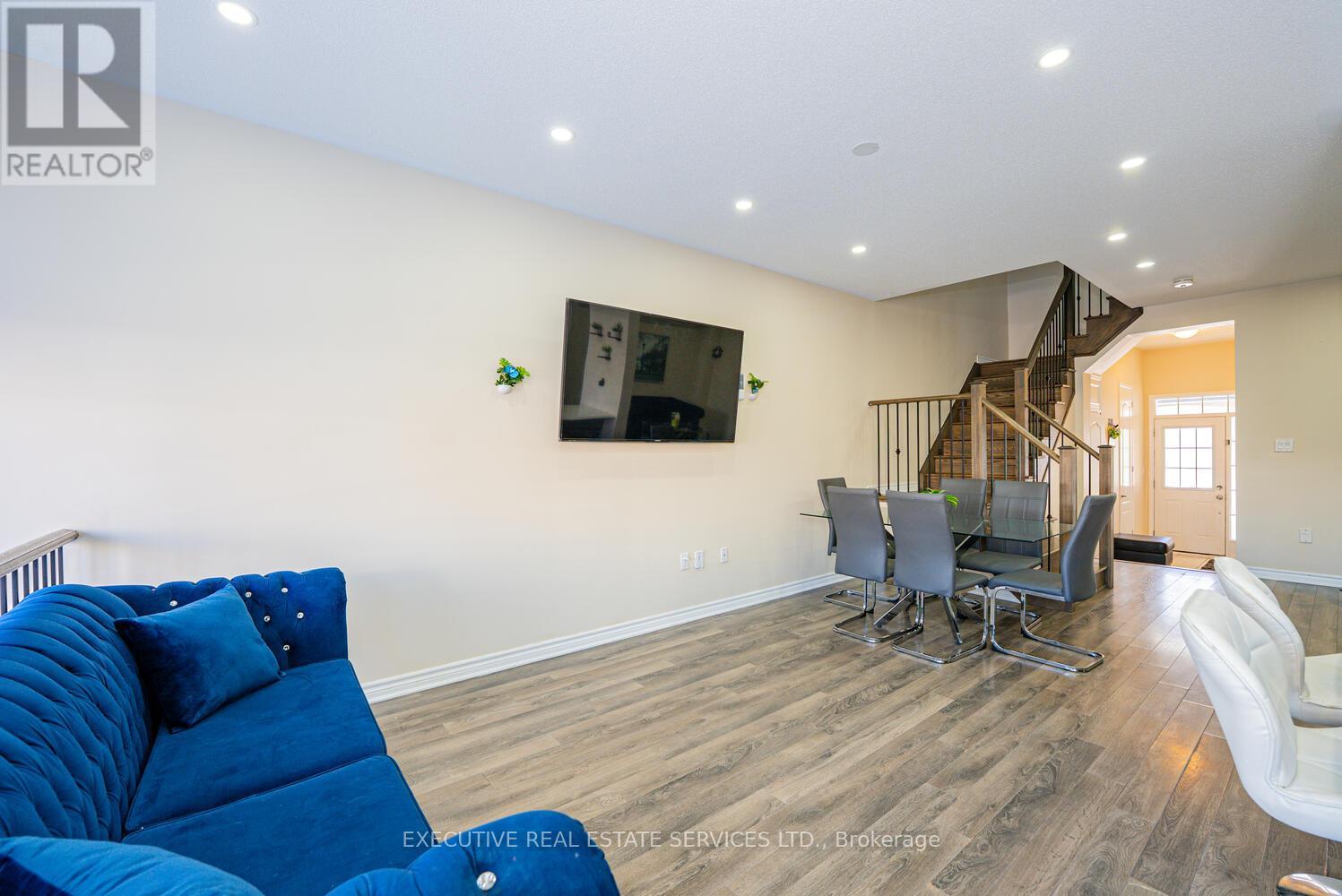 83 Maple Cider Street, Caledon, Ontario  L7C 4B8 - Photo 15 - W12767522