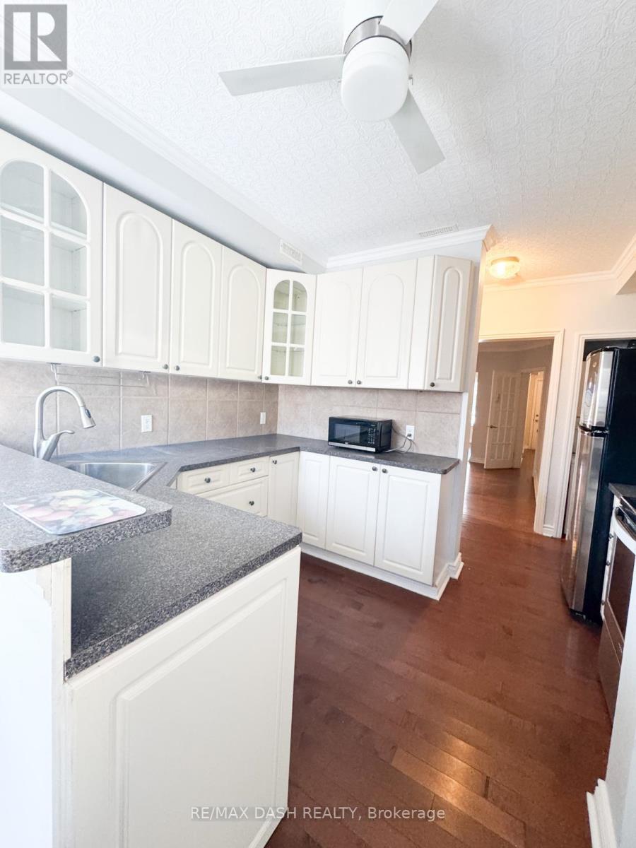 Main Fl - 1529 Queen Street E, Toronto, Ontario  M4L 1E5 - Photo 7 - E12760032