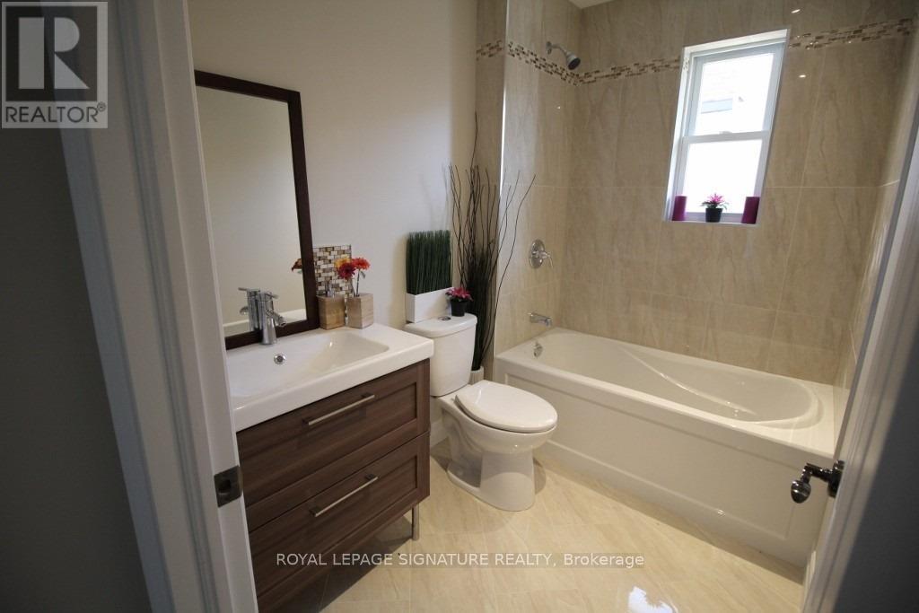 18 Independence Drive, Toronto, Ontario  M1K 3R8 - Photo 11 - E12761050