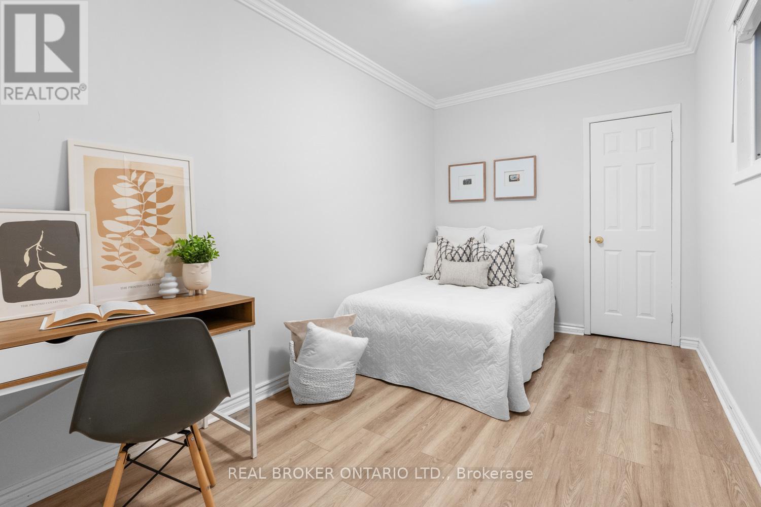 680 Mortimer Avenue, Toronto, Ontario  M4C 2K2 - Photo 14 - E12761214