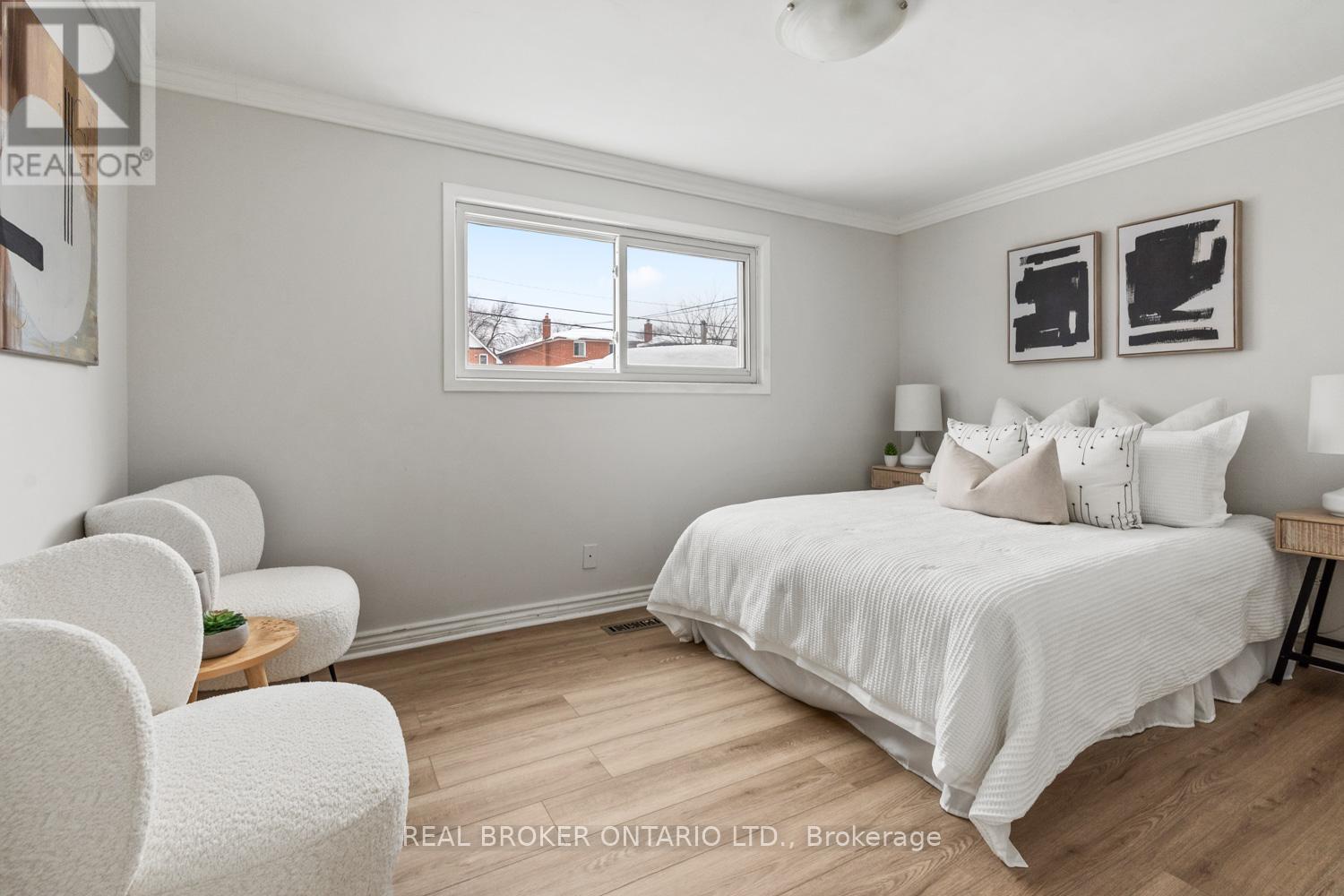 680 Mortimer Avenue, Toronto, Ontario  M4C 2K2 - Photo 11 - E12761214