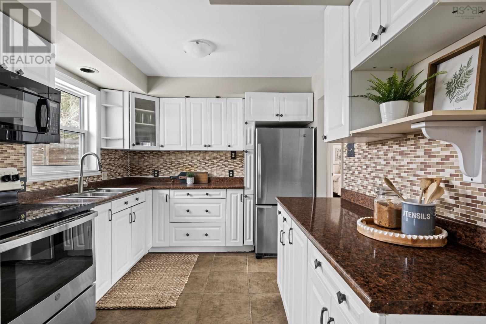 1165 Old Sackville Road, Middle Sackville, Nova Scotia  B4E 3A6 - Photo 8 - 202602335