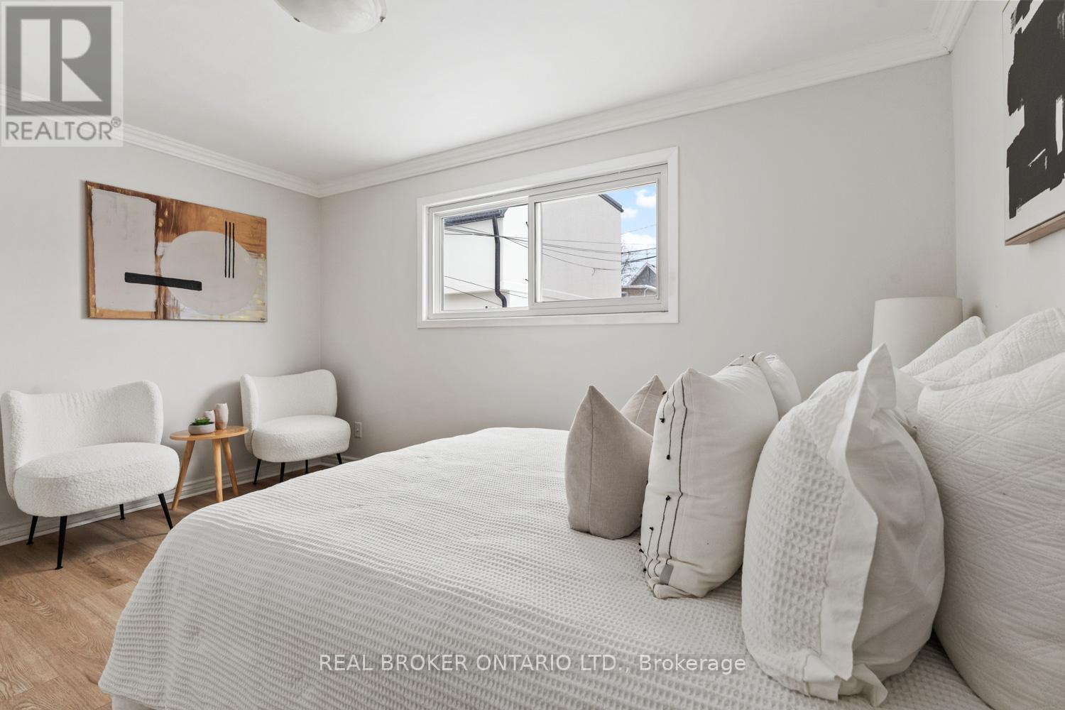 680 Mortimer Avenue, Toronto, Ontario  M4C 2K2 - Photo 12 - E12761214