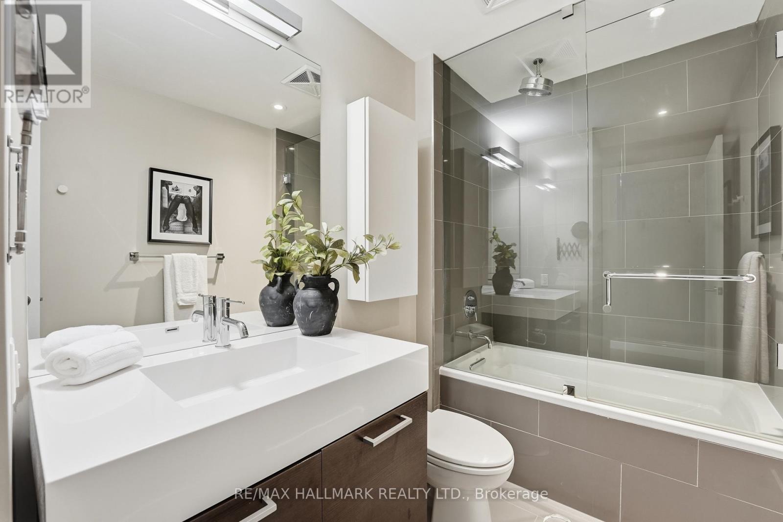 305 - 90 Broadview Avenue, Toronto, Ontario  M4M 0A7 - Photo 17 - E12761216