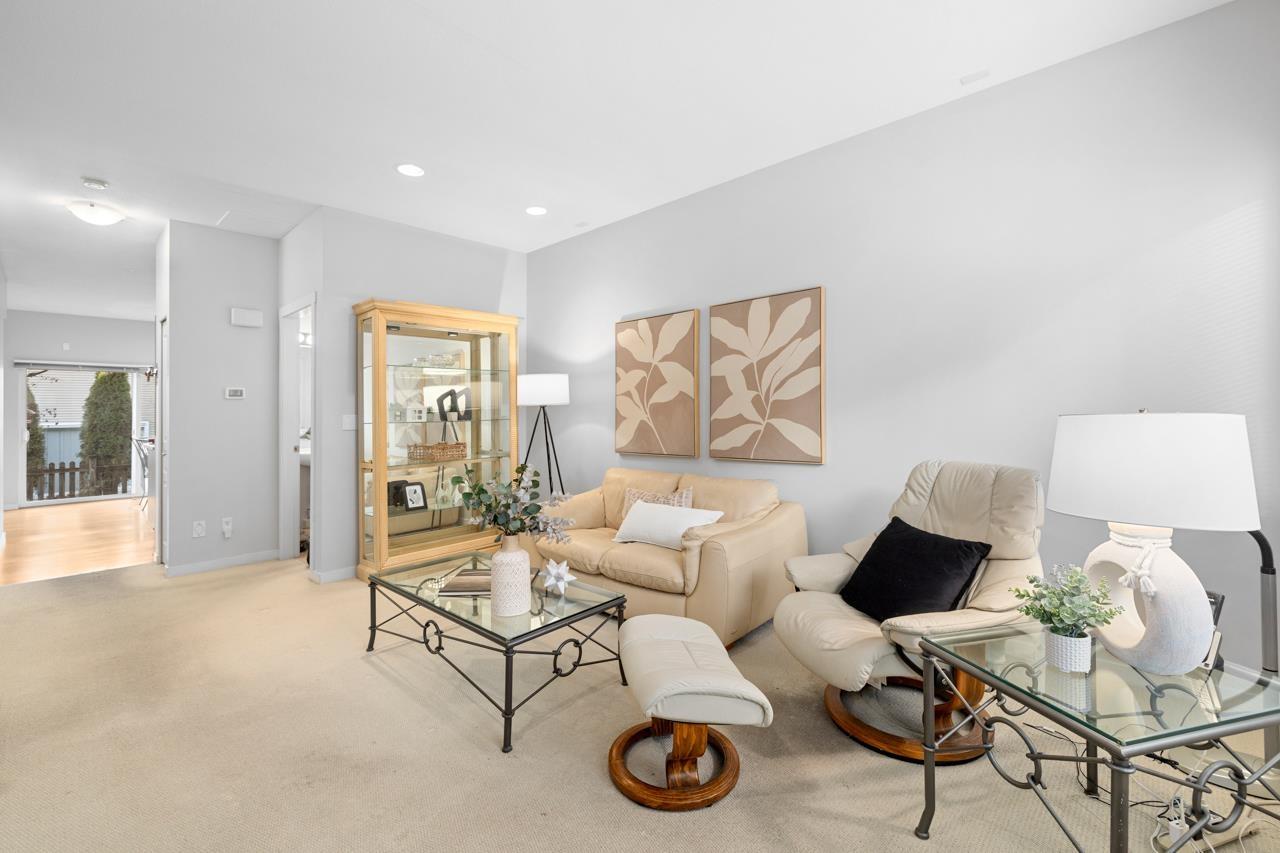 7 12677 63rd Avenue, Surrey, British Columbia  V3X 3T3 - Photo 4 - R3087321