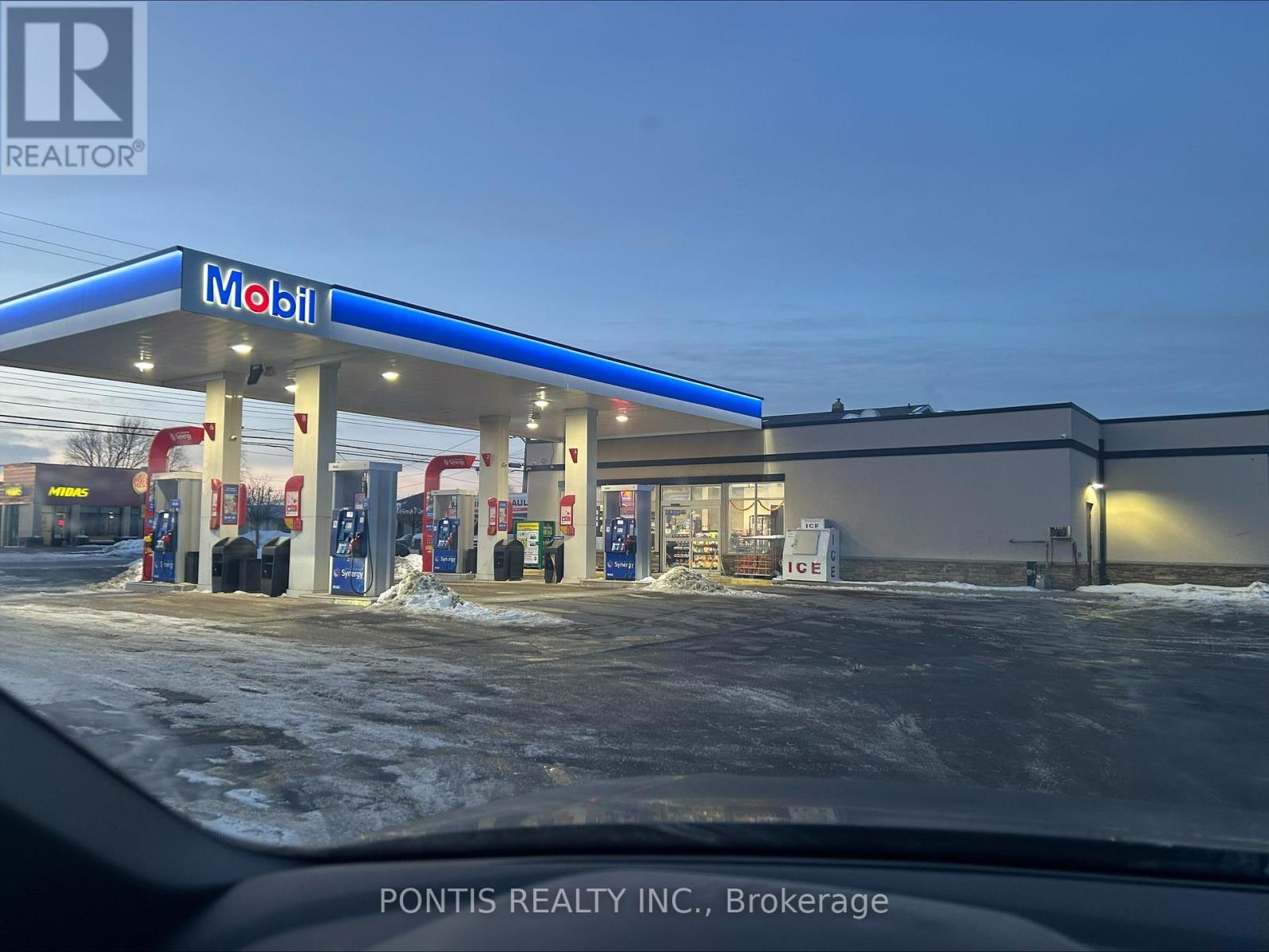 120 Hartzel Road, St. Catharines, Ontario  L2P 1N5 - Photo 1 - X12767346