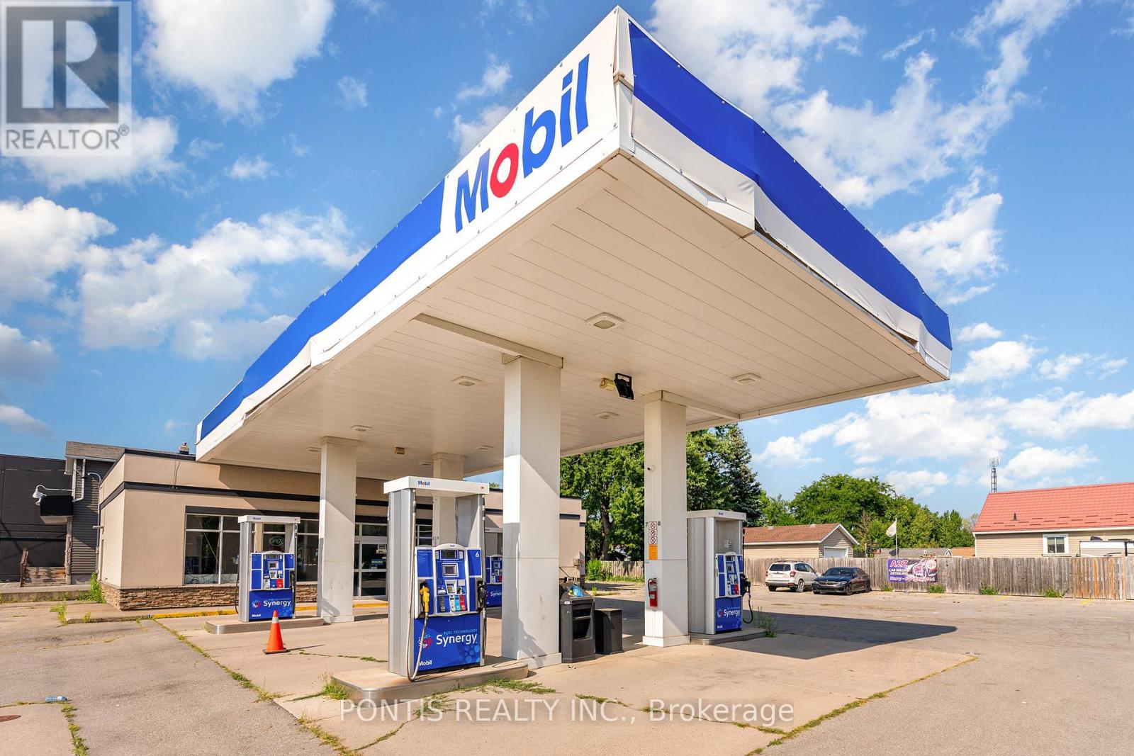 120 Hartzel Road, St. Catharines, Ontario  L2P 1N5 - Photo 3 - X12767346