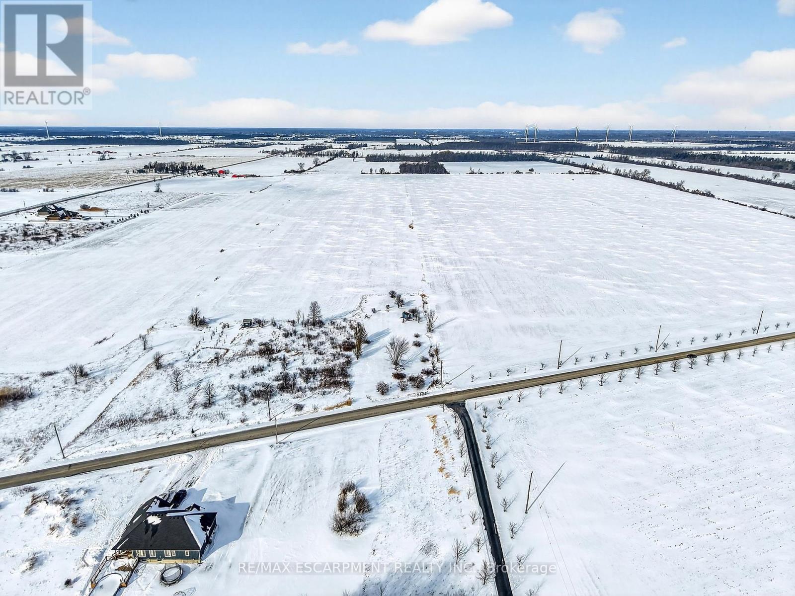 360 Lighthouse Drive, Haldimand, Ontario  N1A 2W6 - Photo 10 - X12767406