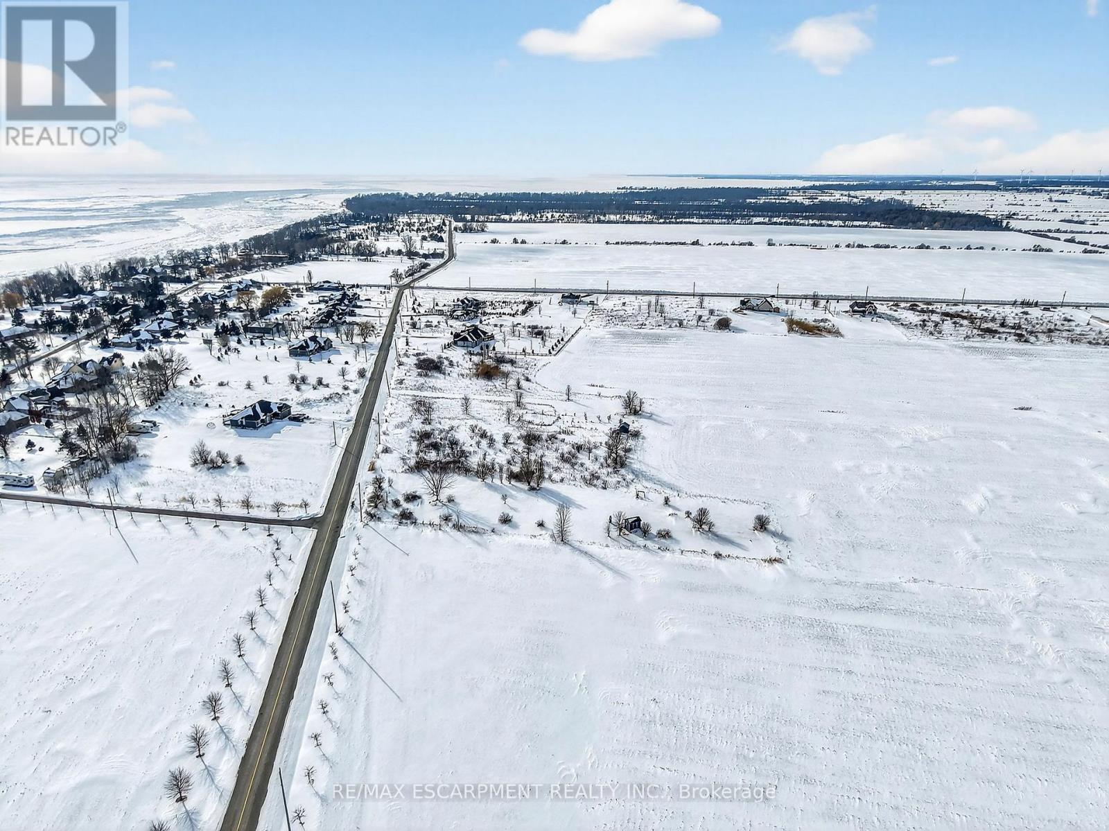 360 Lighthouse Drive, Haldimand, Ontario  N1A 2W6 - Photo 12 - X12767406