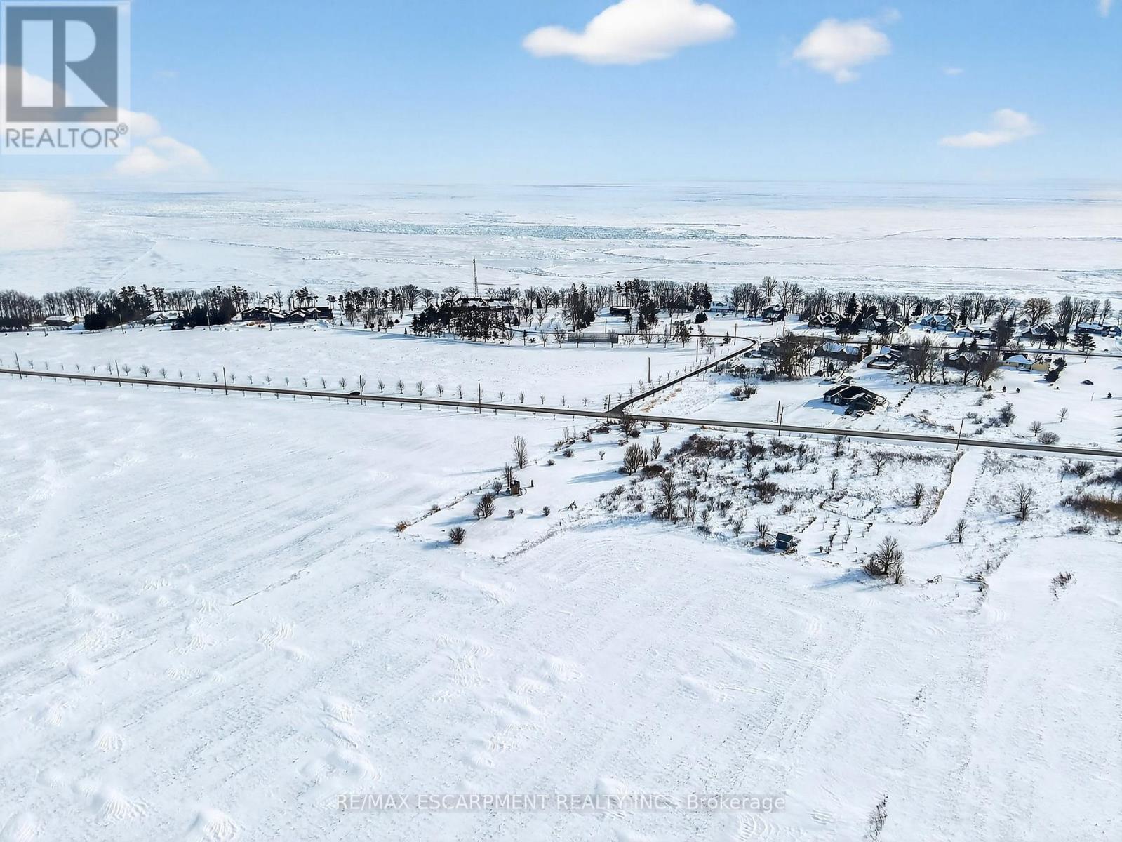 360 Lighthouse Drive, Haldimand, Ontario  N1A 2W6 - Photo 8 - X12767406