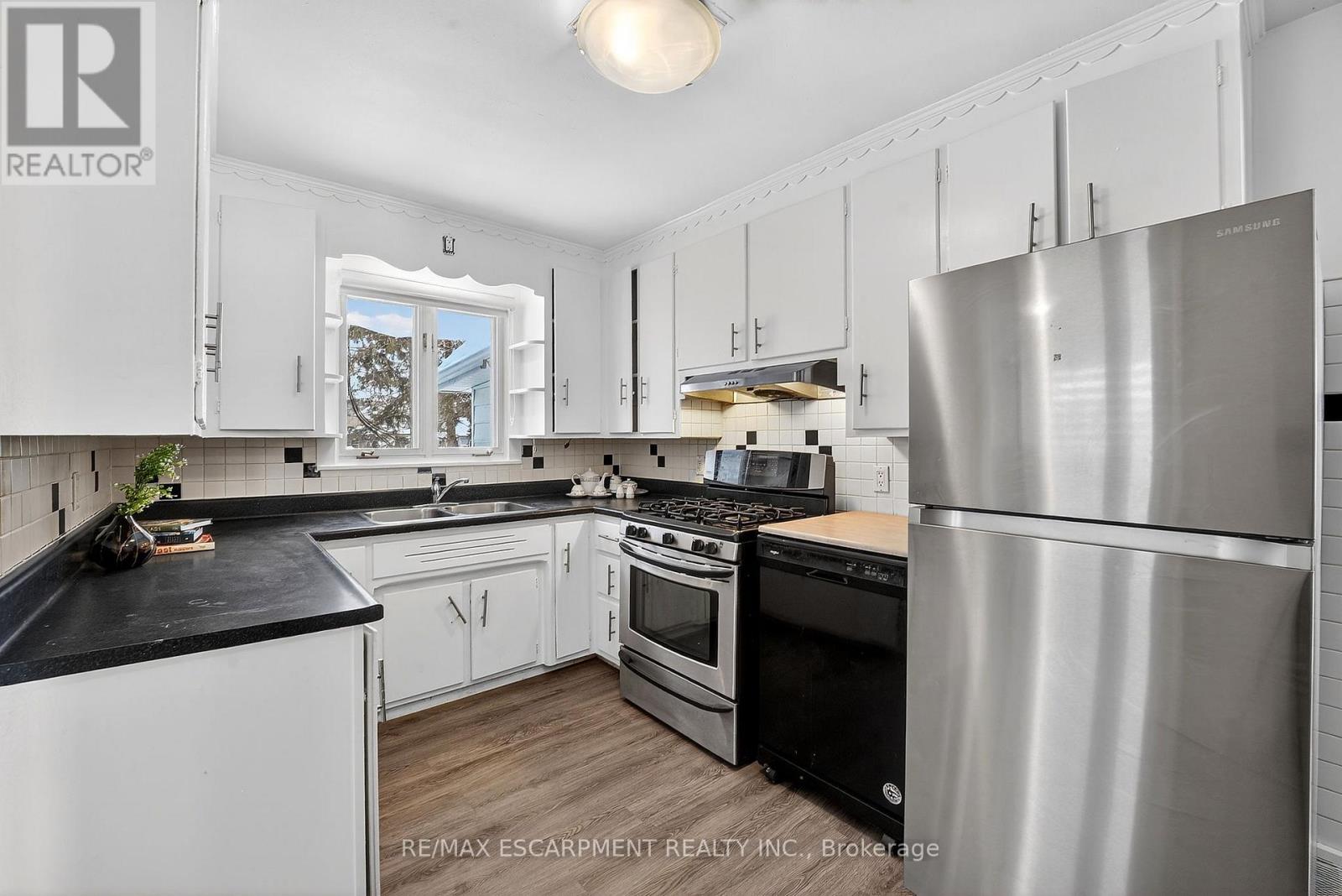 617 Lock Street W, Haldimand, Ontario  N1A 1V9 - Photo 16 - X12767472