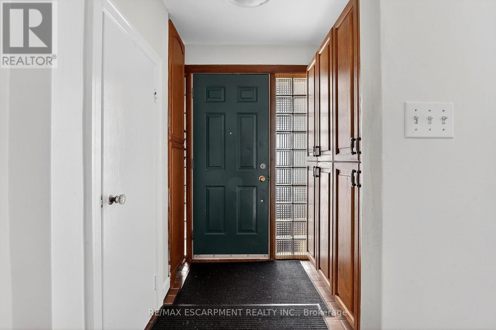 617 Lock Street W, Haldimand, Ontario  N1A 1V9 - Photo 7 - X12767472