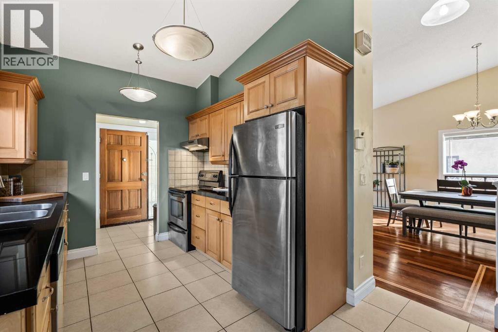 1343 Berkley Drive Nw, Calgary, Alberta  T3K 1T4 - Photo 13 - A2281545