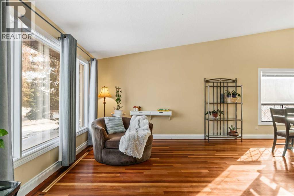 1343 Berkley Drive NW, Calgary, Alberta