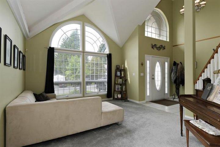 8164 Sumac Place, Mission, British Columbia  V2V 5R6 - Photo 19 - R3087319