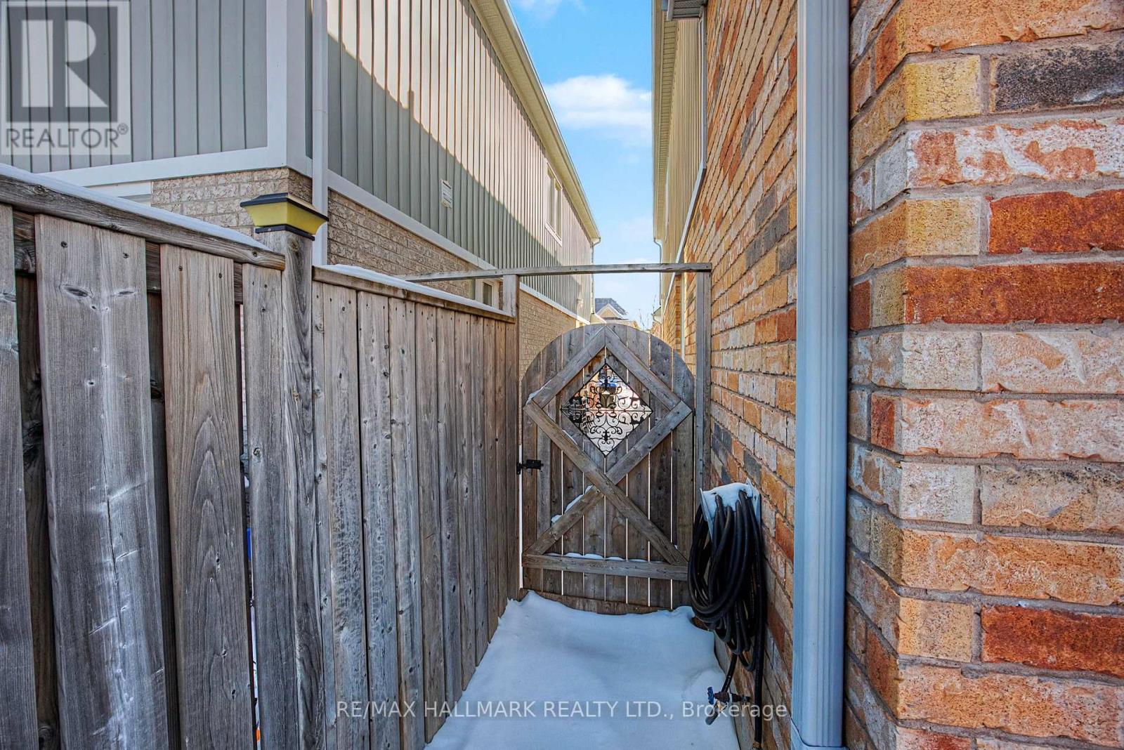 52 Acorn Lane, Bradford West Gwillimbury, Ontario  L3Z 0H6 - Photo 29 - N12760478