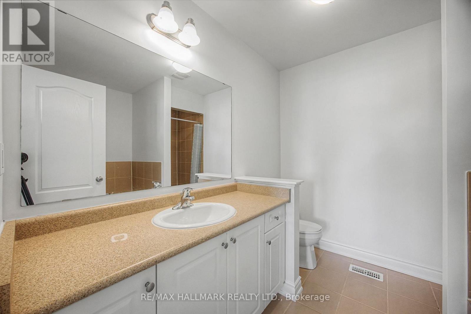 52 Acorn Lane, Bradford West Gwillimbury, Ontario  L3Z 0H6 - Photo 25 - N12760478