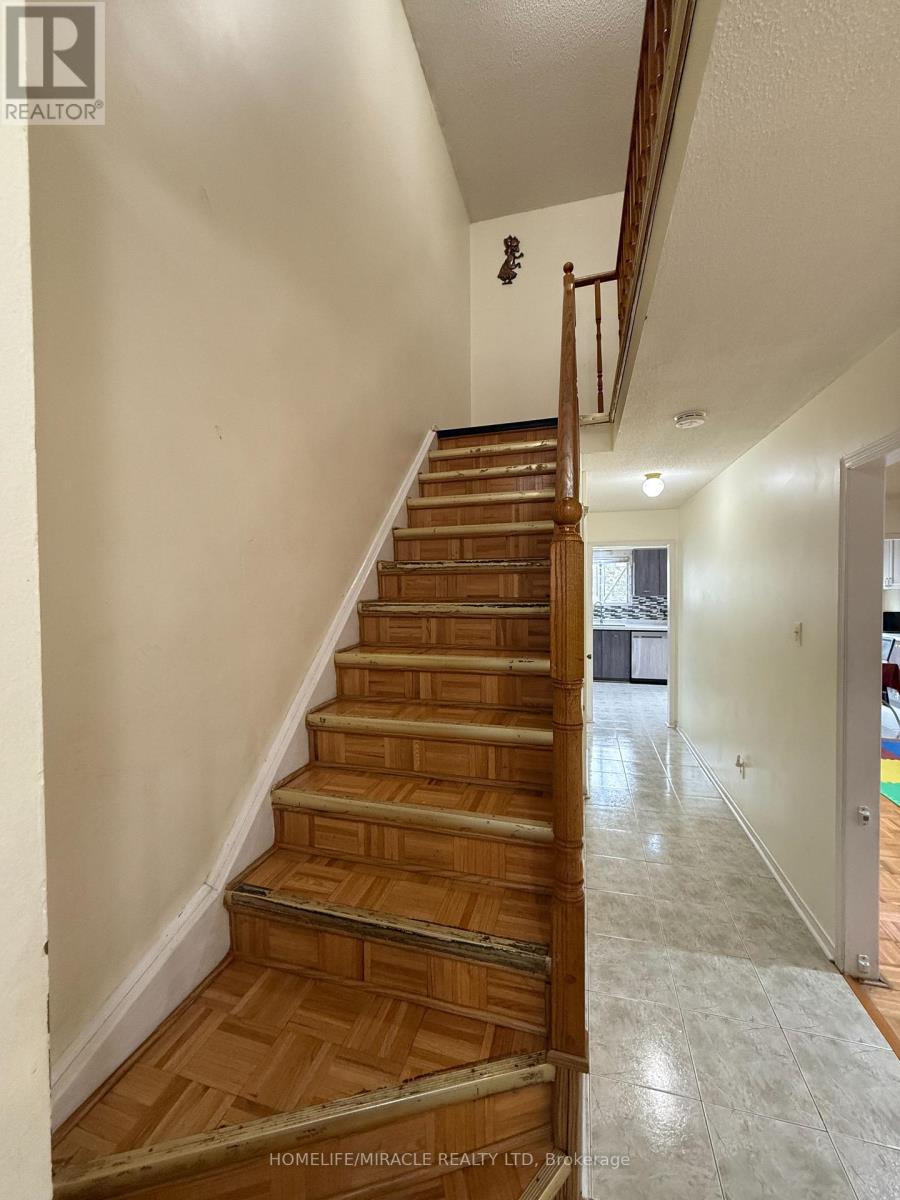 2 Ketchum Crescent, Markham, Ontario  L3S 3G2 - Photo 16 - N12761072