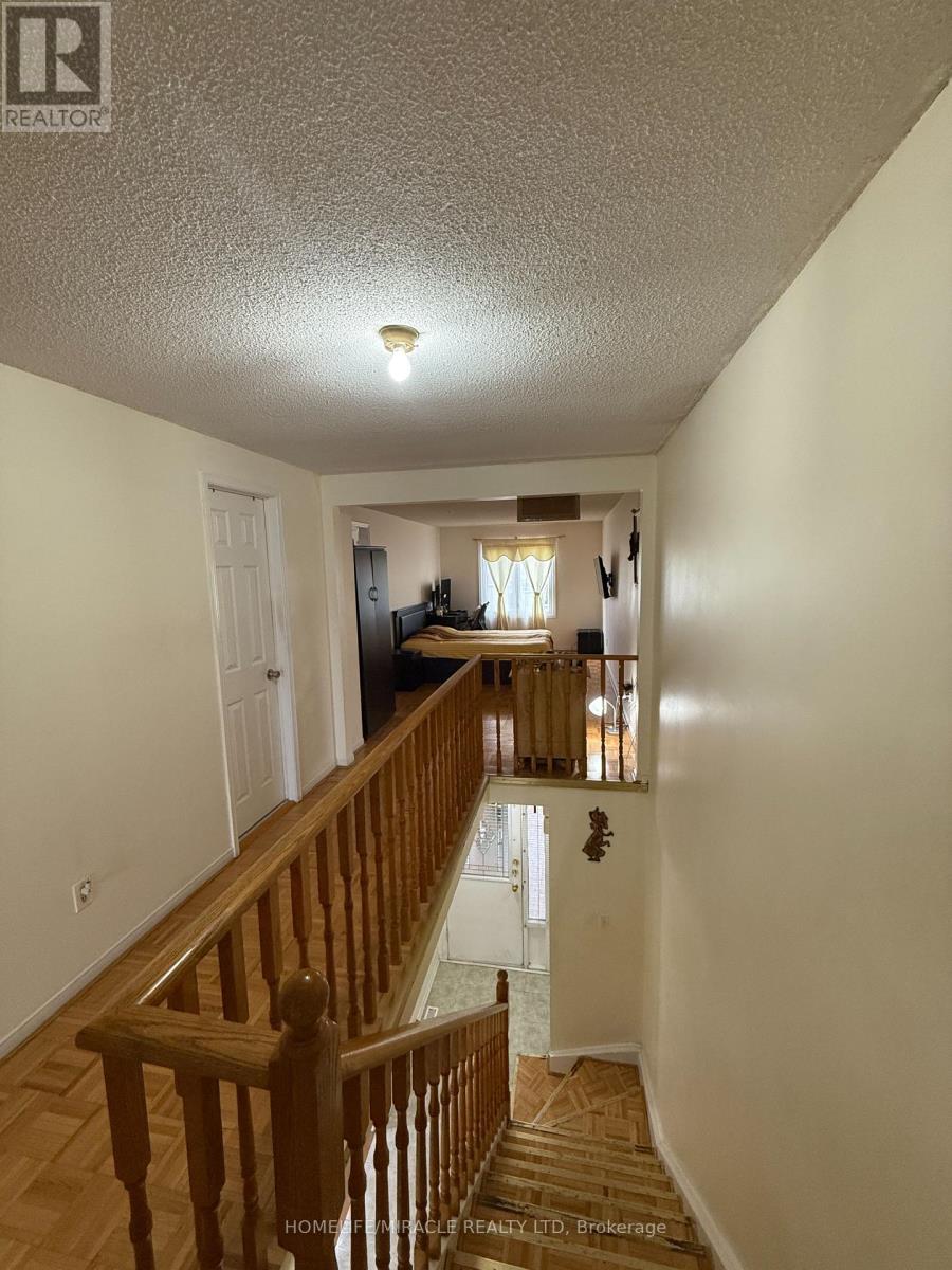 2 Ketchum Crescent, Markham, Ontario  L3S 3G2 - Photo 15 - N12761072