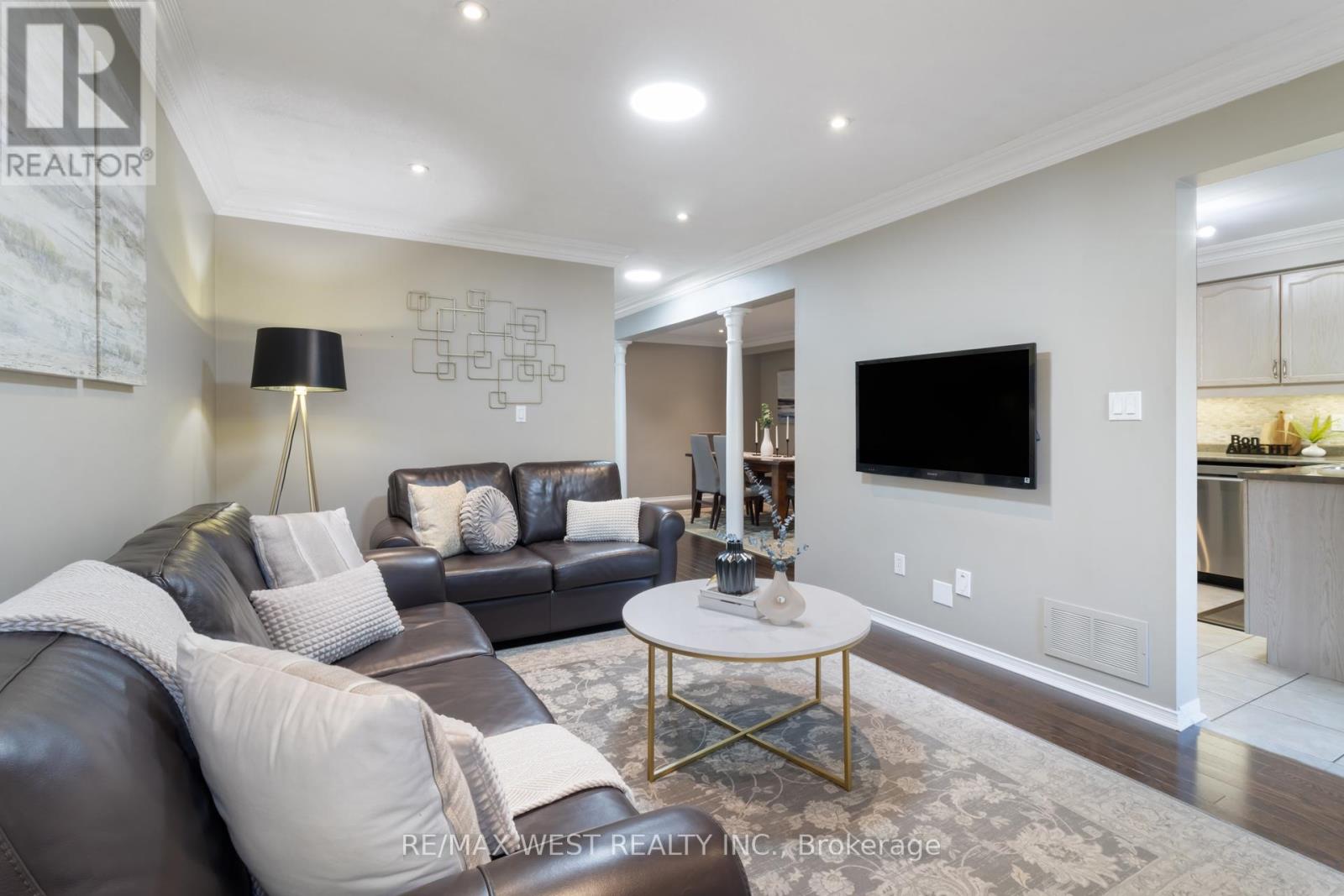 81 Purcell Crescent, Vaughan, Ontario  L6A 3C6 - Photo 12 - N12761308