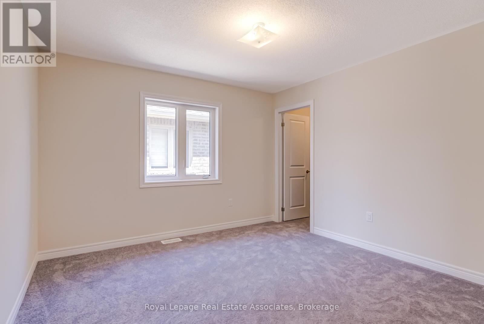 29 John Dallimore Drive, Georgina, Ontario  L4P 0S6 - Photo 24 - N12761452