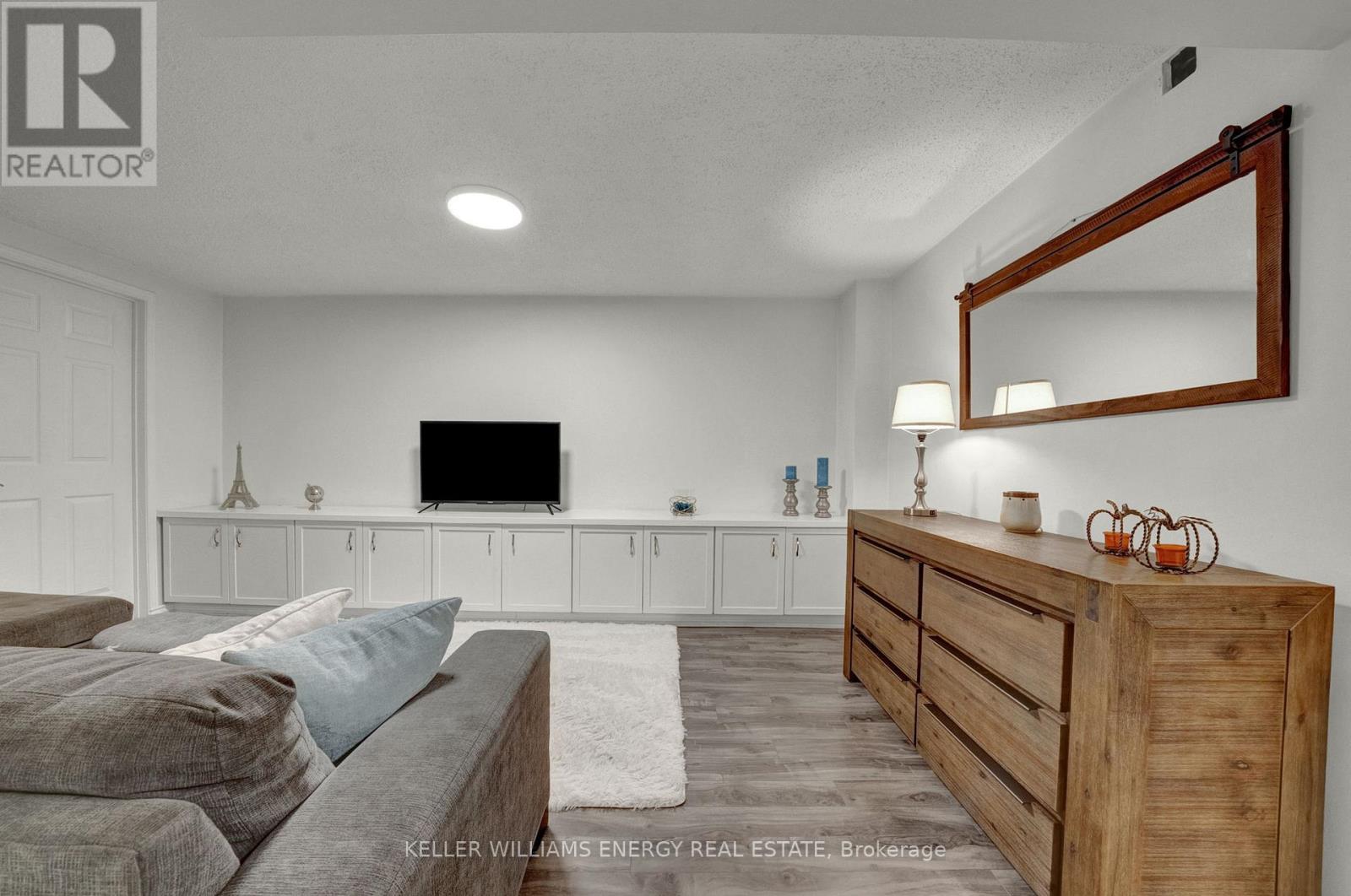 16 Creekwood Crescent, Whitby, Ontario  L1R 2K3 - Photo 37 - E12761400