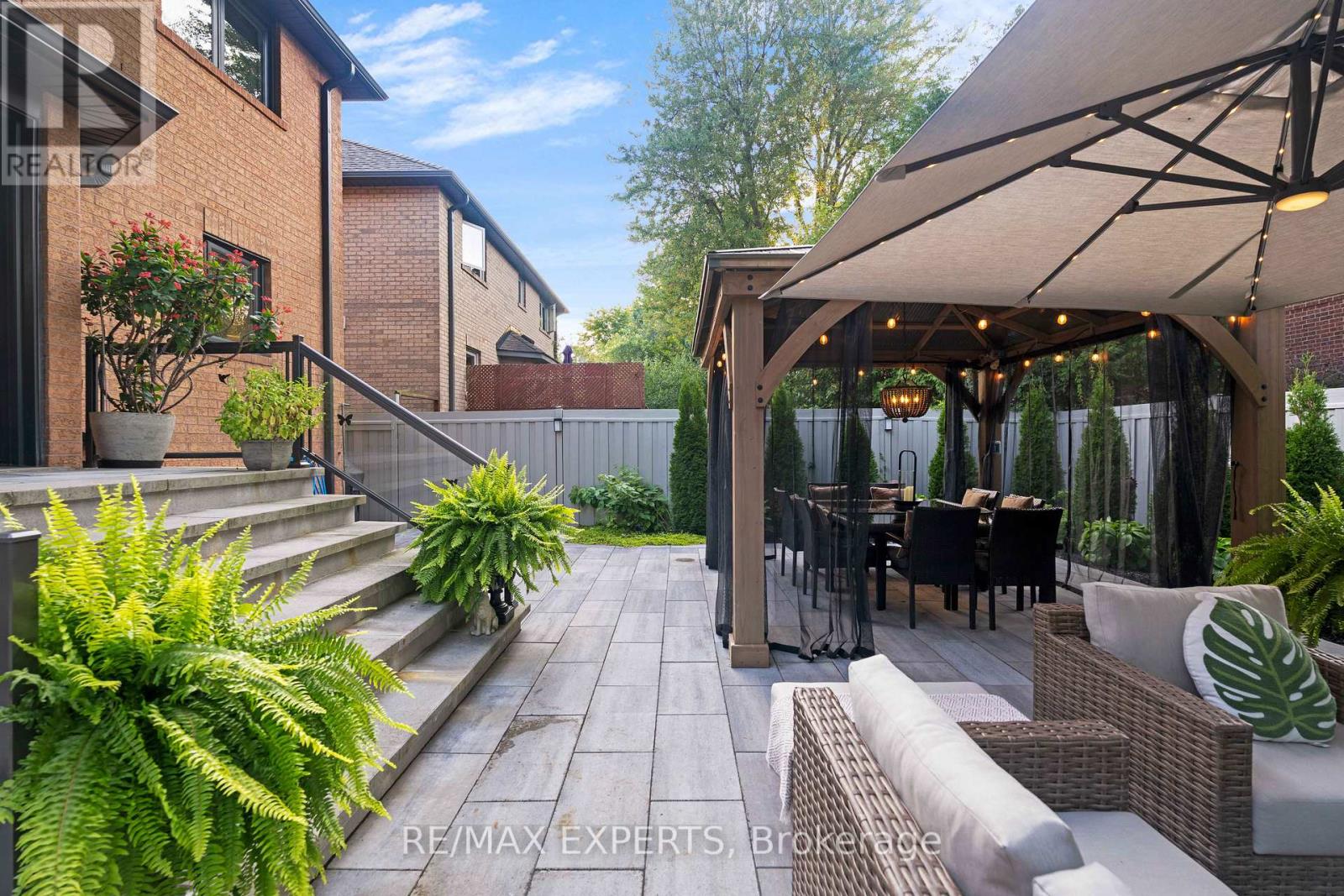 66 Sylvan Crescent, Richmond Hill, Ontario  L4E 3A1 - Photo 46 - N12761478