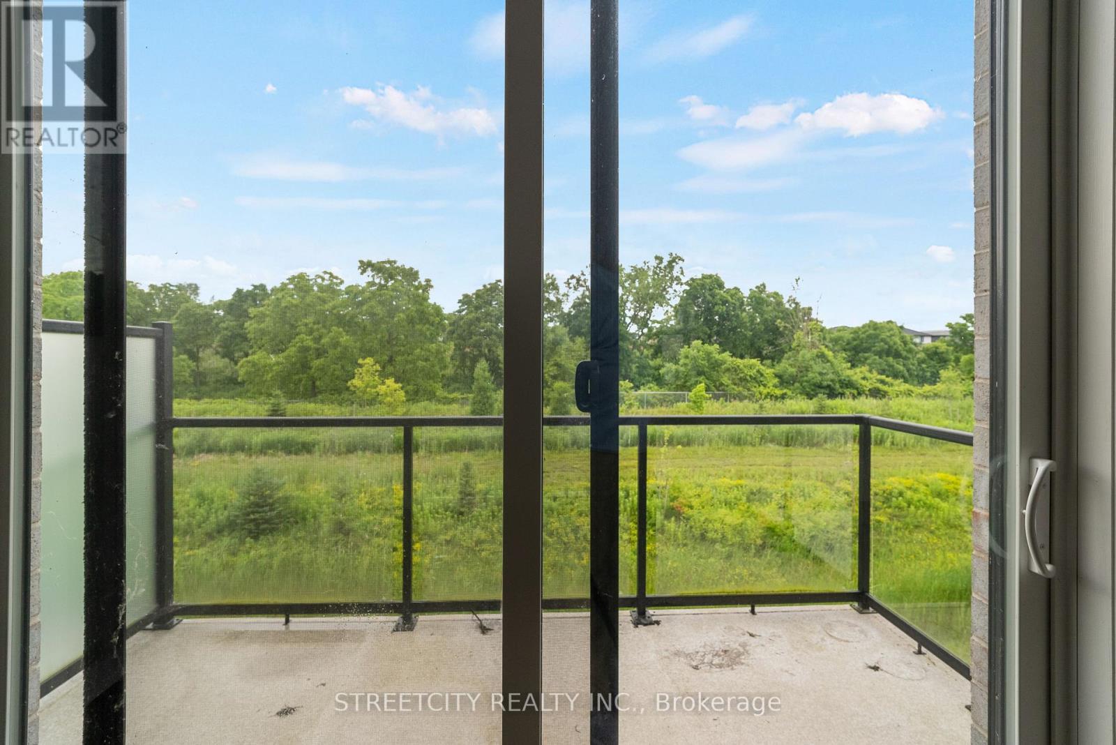 Photo 18 of 36 for 964 West Village Square