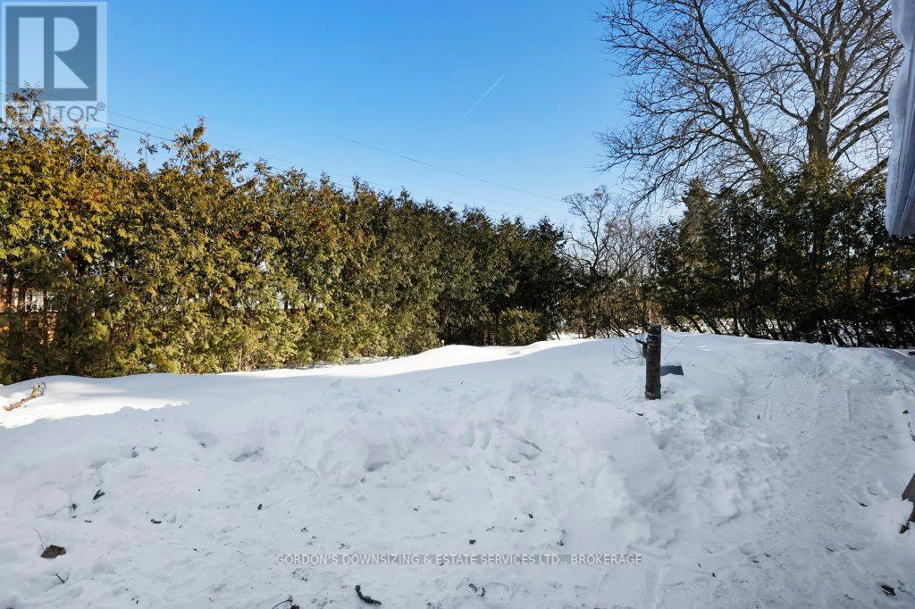 7 Attwood Crescent, Ottawa, Ontario  K2E 5B1 - Photo 34 - X12760676