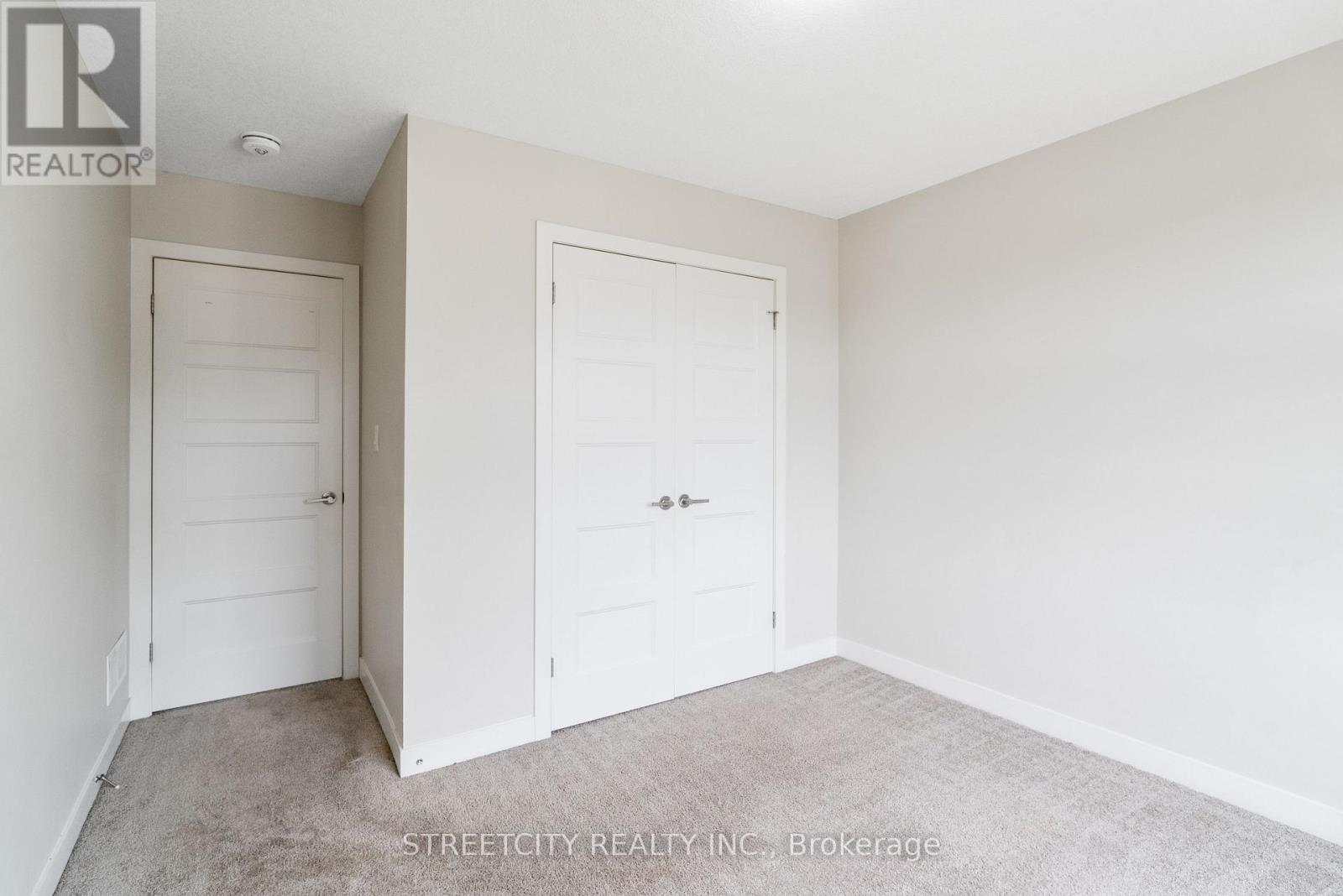 964 West Village Square, London North, Ontario  N6H 0J7 - Photo 31 - X12760804