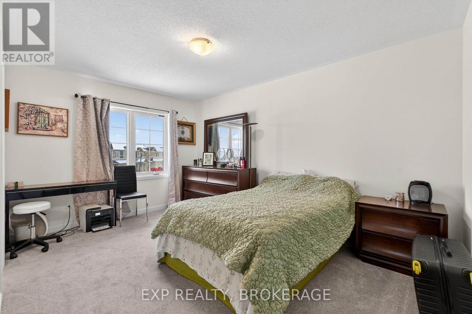 54 Oakmont Drive, Loyalist, Ontario  K0H 1G0 - Photo 19 - X12761026