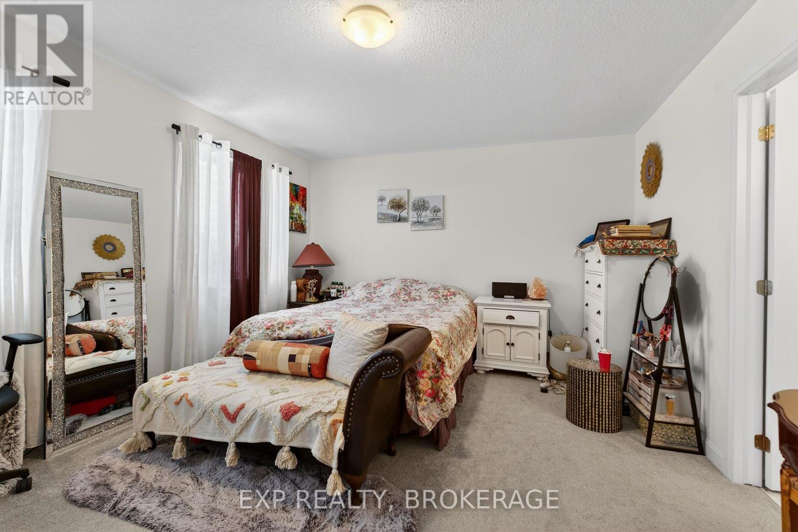 54 Oakmont Drive, Loyalist, Ontario  K0H 1G0 - Photo 22 - X12761026