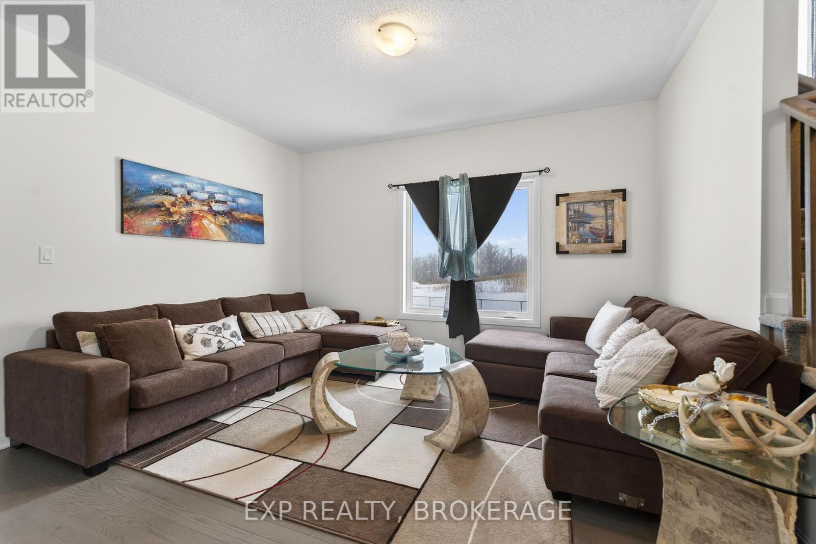 54 Oakmont Drive, Loyalist, Ontario  K0H 1G0 - Photo 7 - X12761026