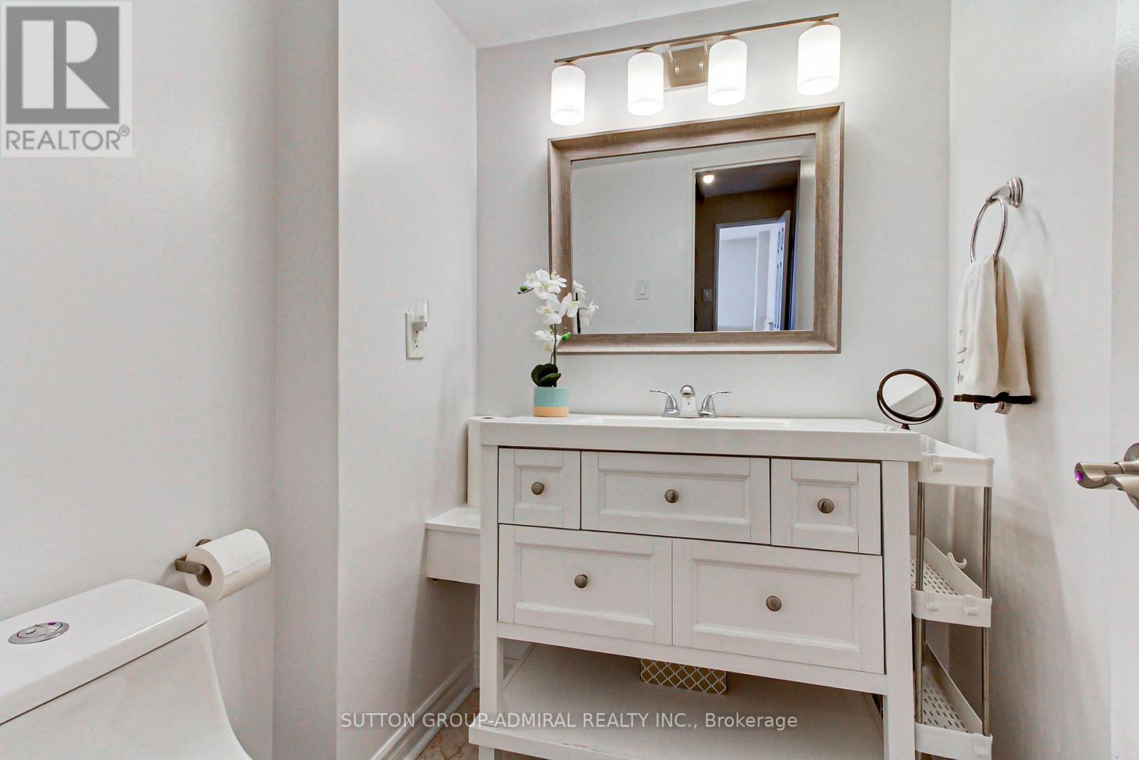 303 - 1 Royal Orchard Boulevard, Markham, Ontario  L3T 3C2 - Photo 27 - N12761528