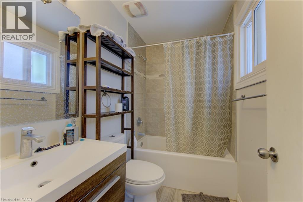 61 Waterloo Street, Kitchener, Ontario  N2H 3V1 - Photo 24 - 40803674