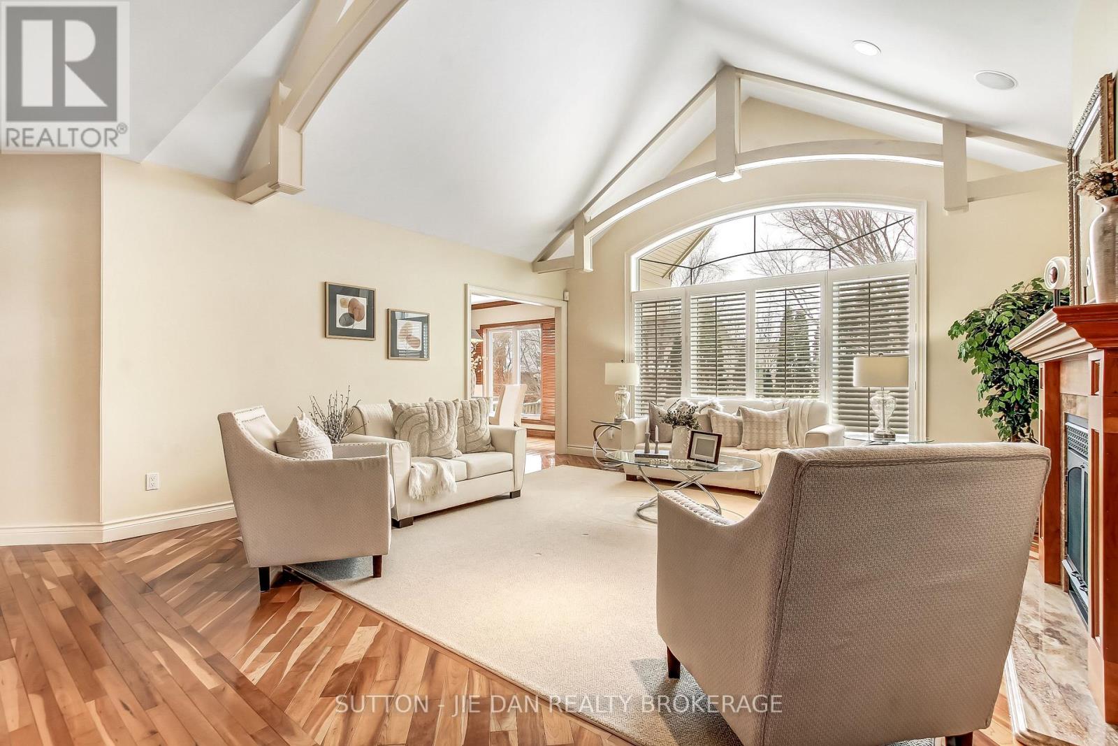 540 Mcgarrell Place, London North, Ontario  N6G 5J8 - Photo 4 - X12761186