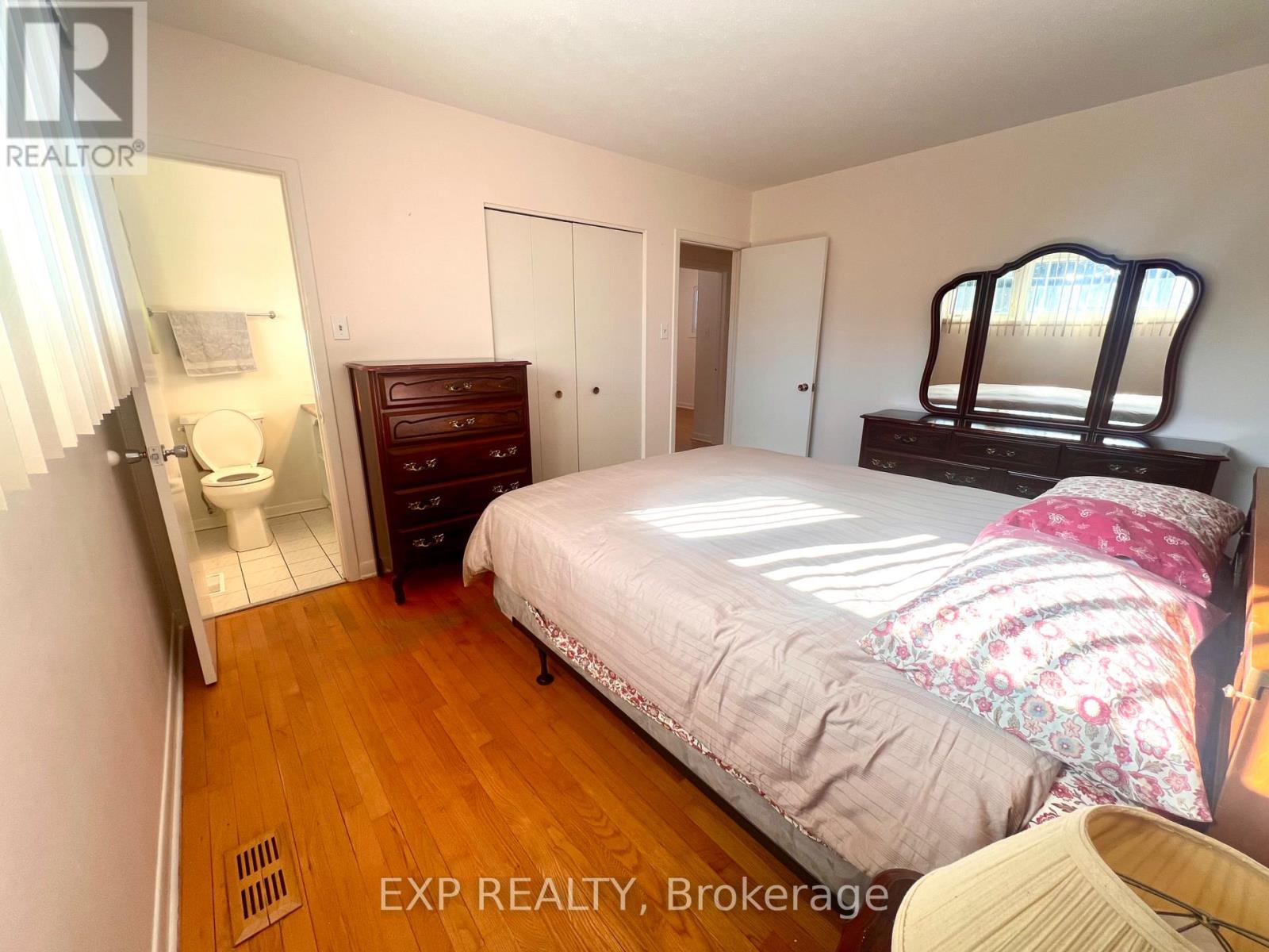 20 Wallford Way, Ottawa, Ontario  K2E 6B4 - Photo 22 - X12725562