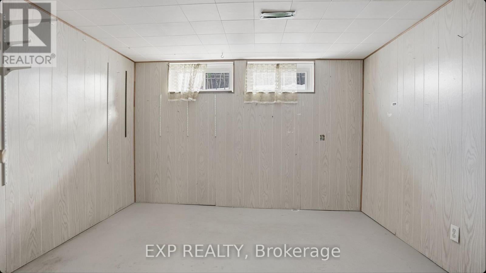 20 Wallford Way, Ottawa, Ontario  K2E 6B4 - Photo 32 - X12725562