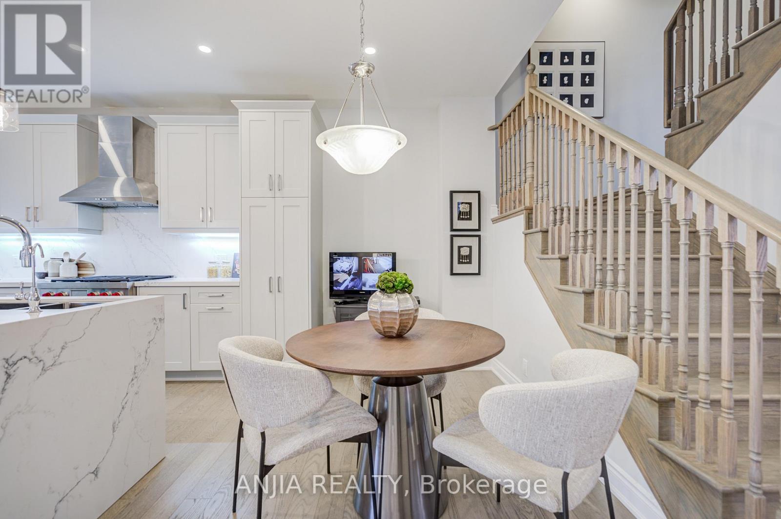 35 York Downs Boulevard, Markham, Ontario  L6C 3J6 - Photo 18 - N12761612