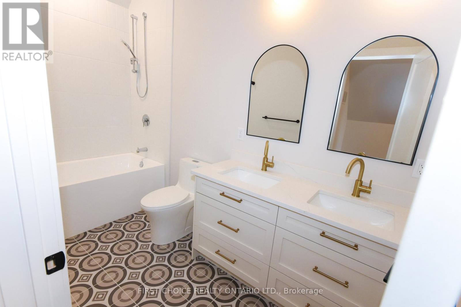 29 Third Avenue, Ottawa, Ontario  K1S 2J5 - Photo 29 - X12751180